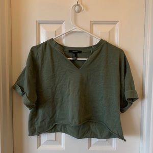 olive green short sleeve crop